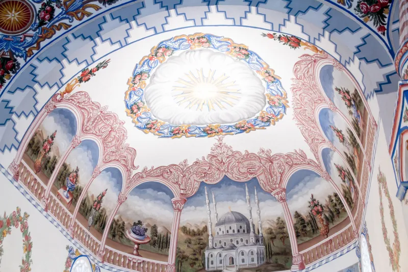 Off the Vertical: How Painted Ceilings, Floors, and Stairwells Are Redrawing the American Interior